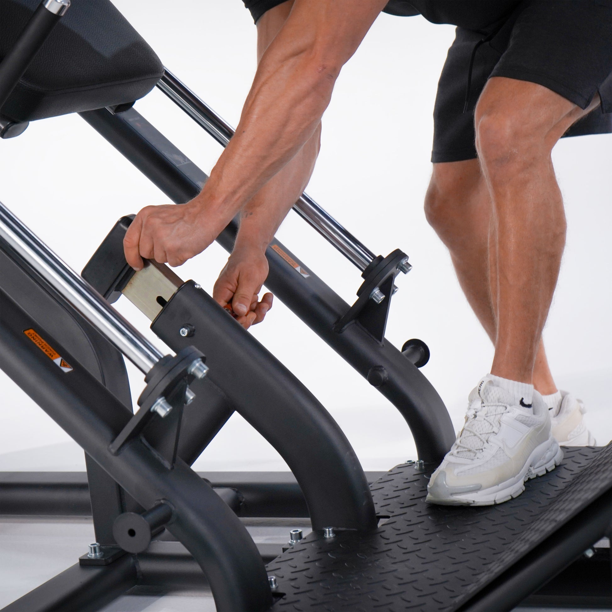 TORGYN HACK SQUAT