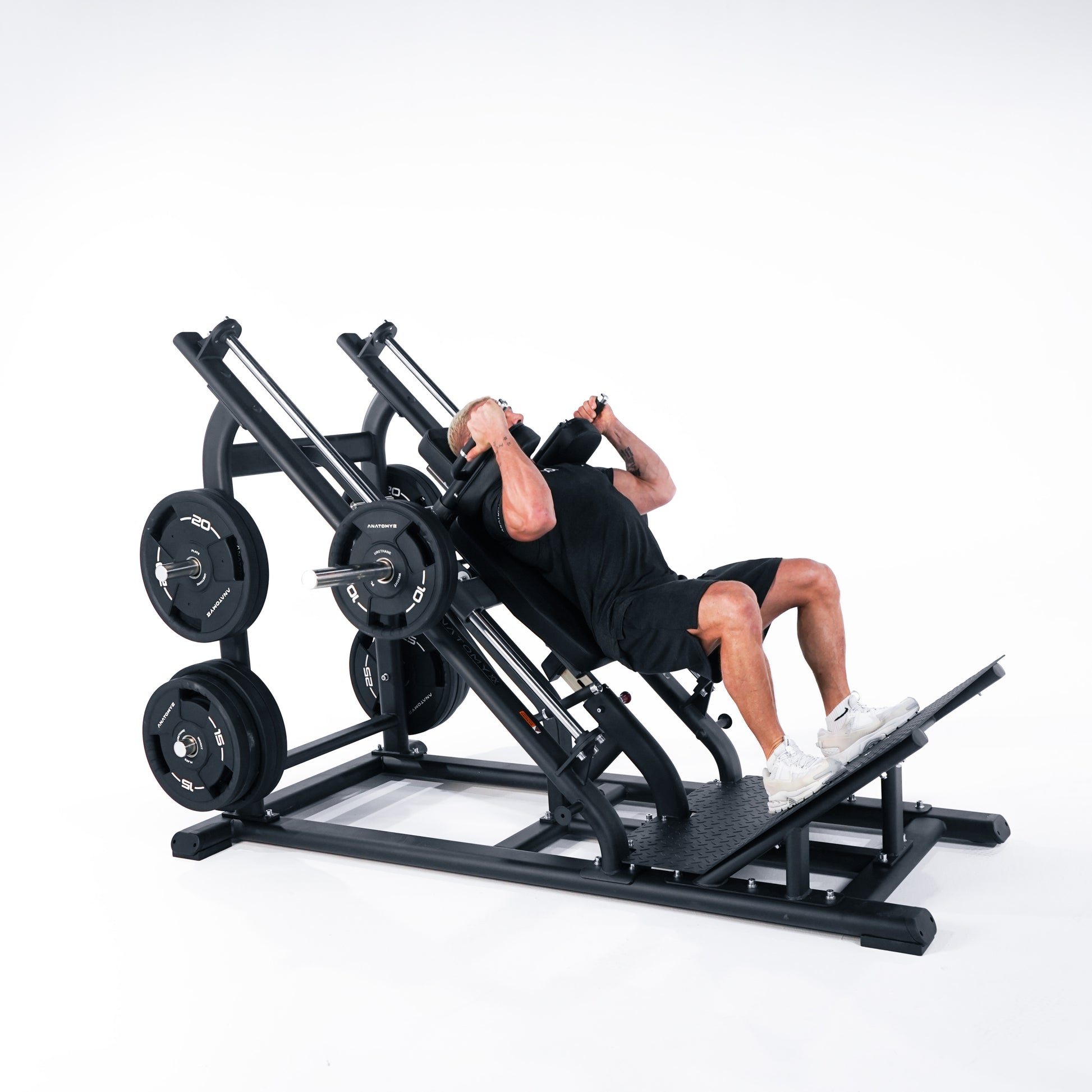 TORGYN HACK SQUAT