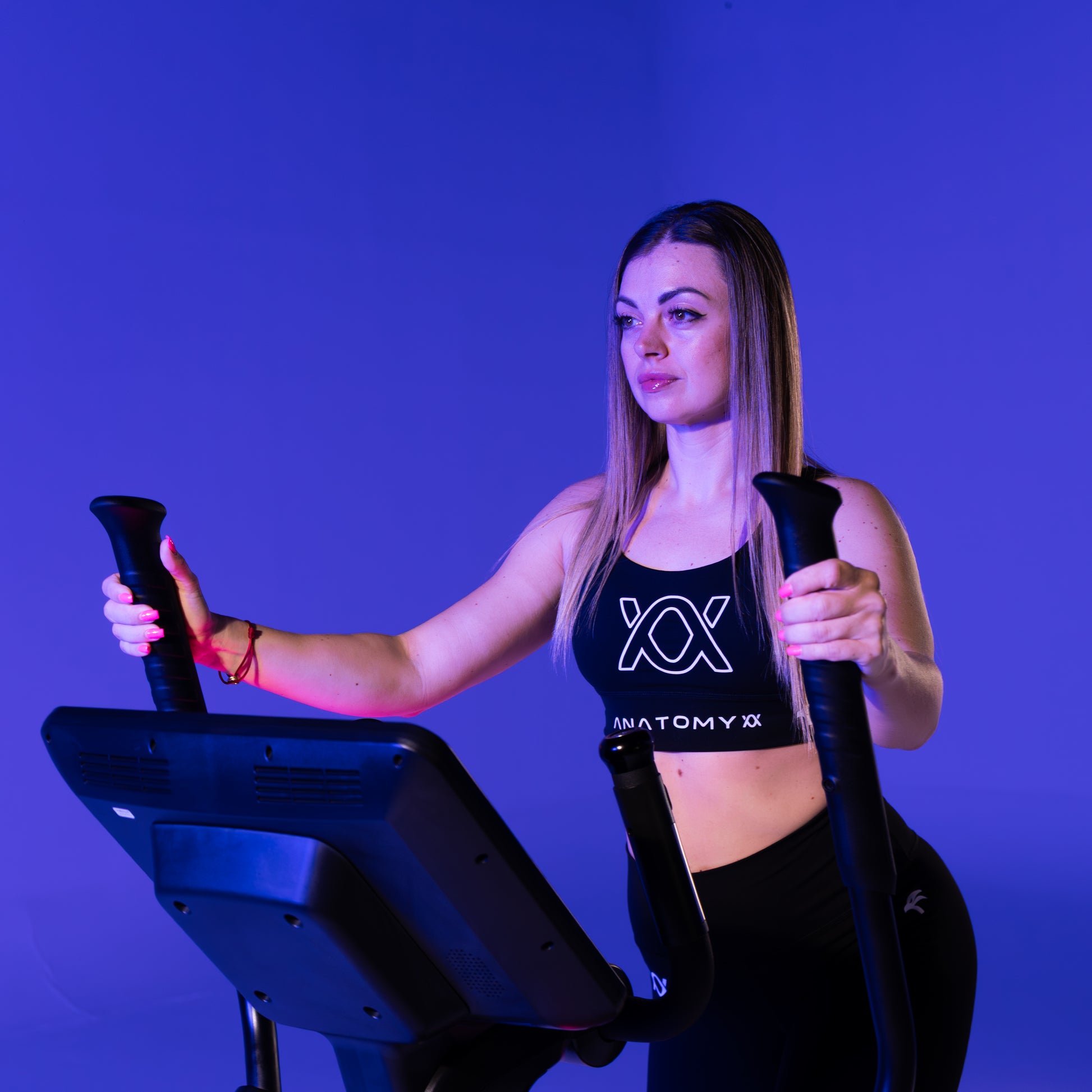 VELTRIX ELLIPTICAL - LED SCREEN MONITOR