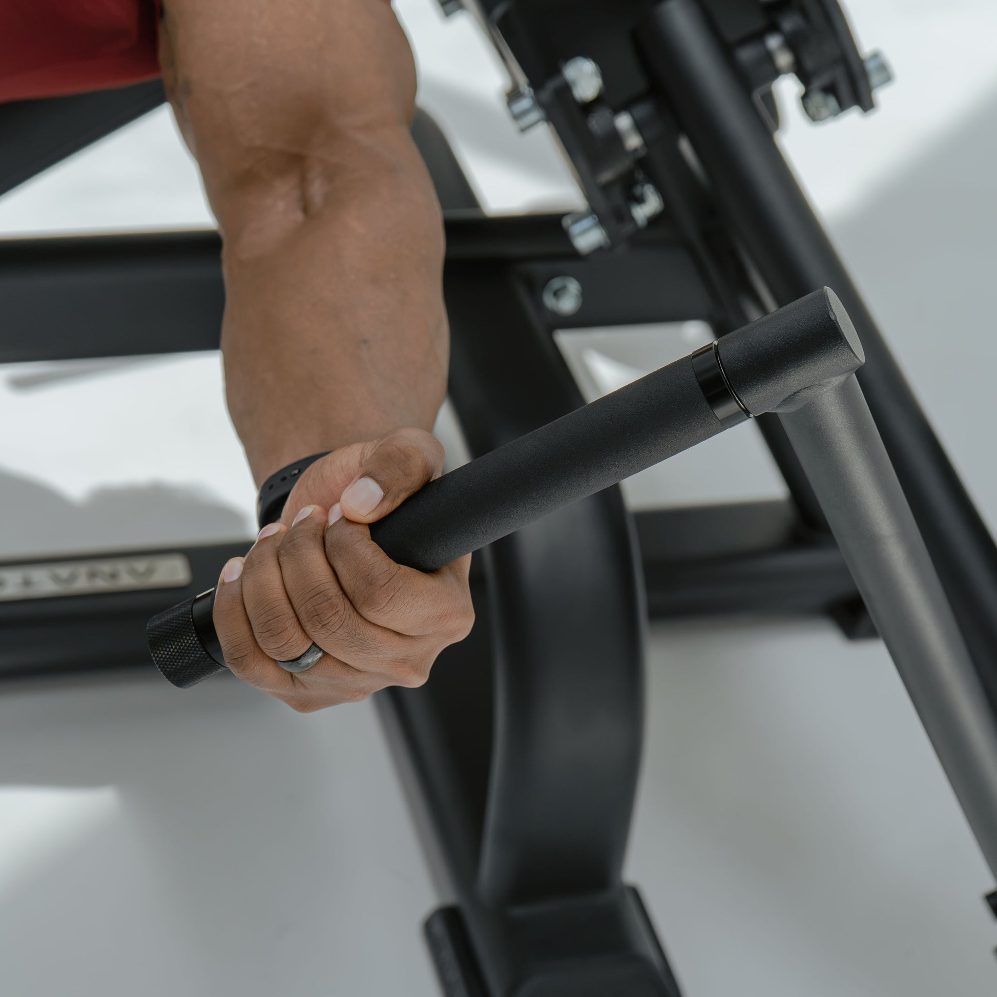 TORGYN INCLINE CHEST FLY
