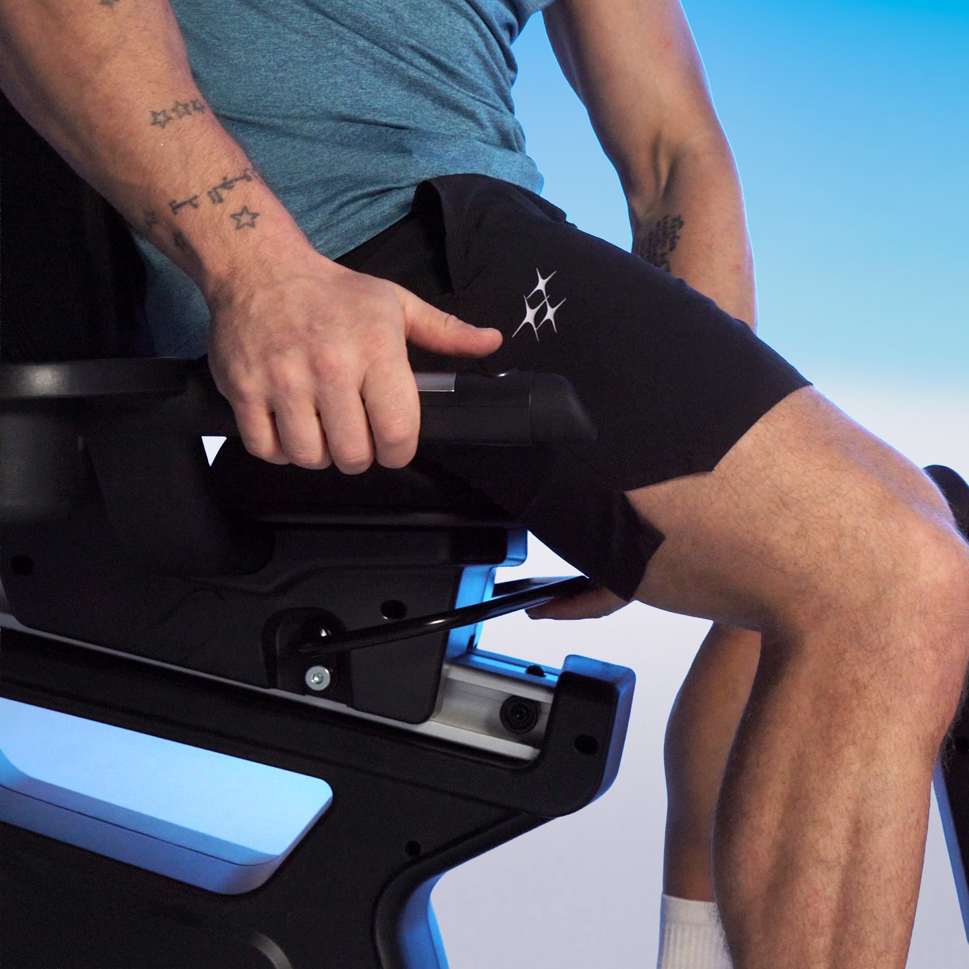 VELTRIX RECUMBENT CYCLE - TOUCH SCREEN MONITOR