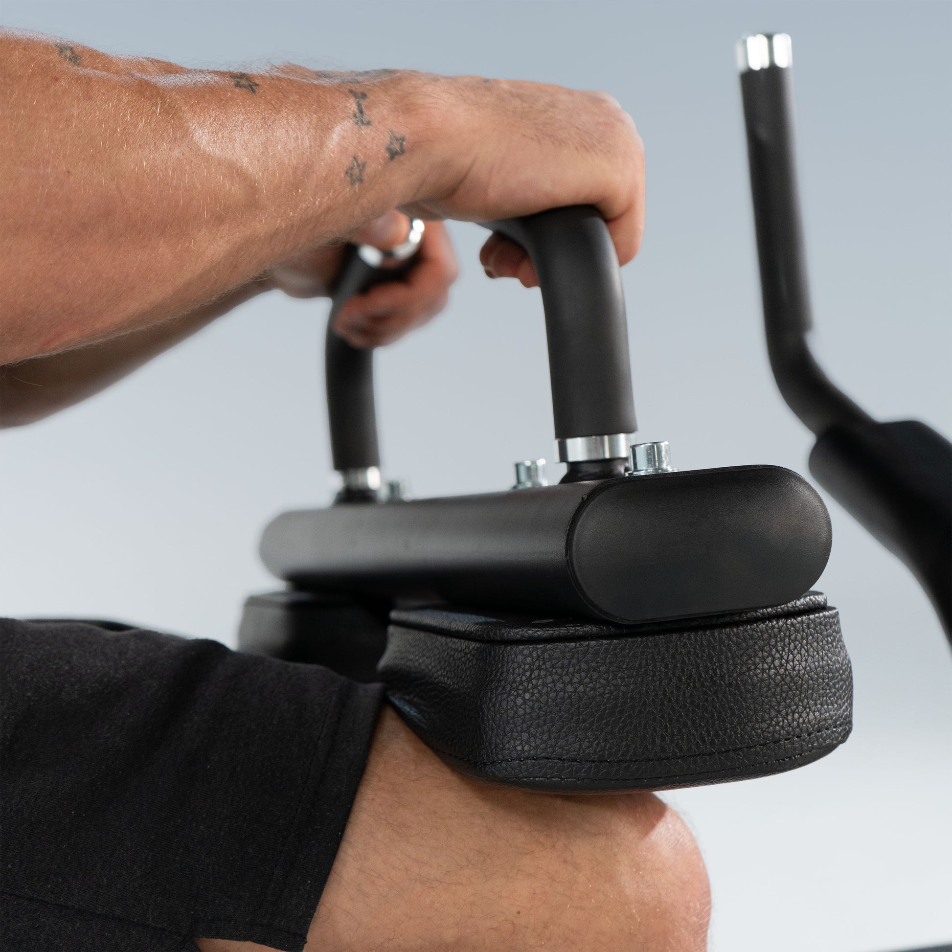 TORGYN SEATED CALF RAISE