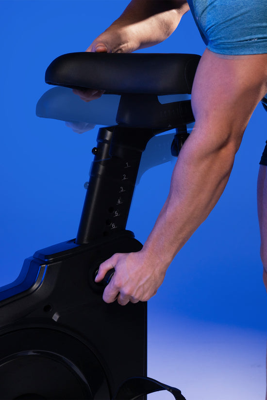 VELTRIX UPRIGHT CYCLE - LED SCREEN MONITOR