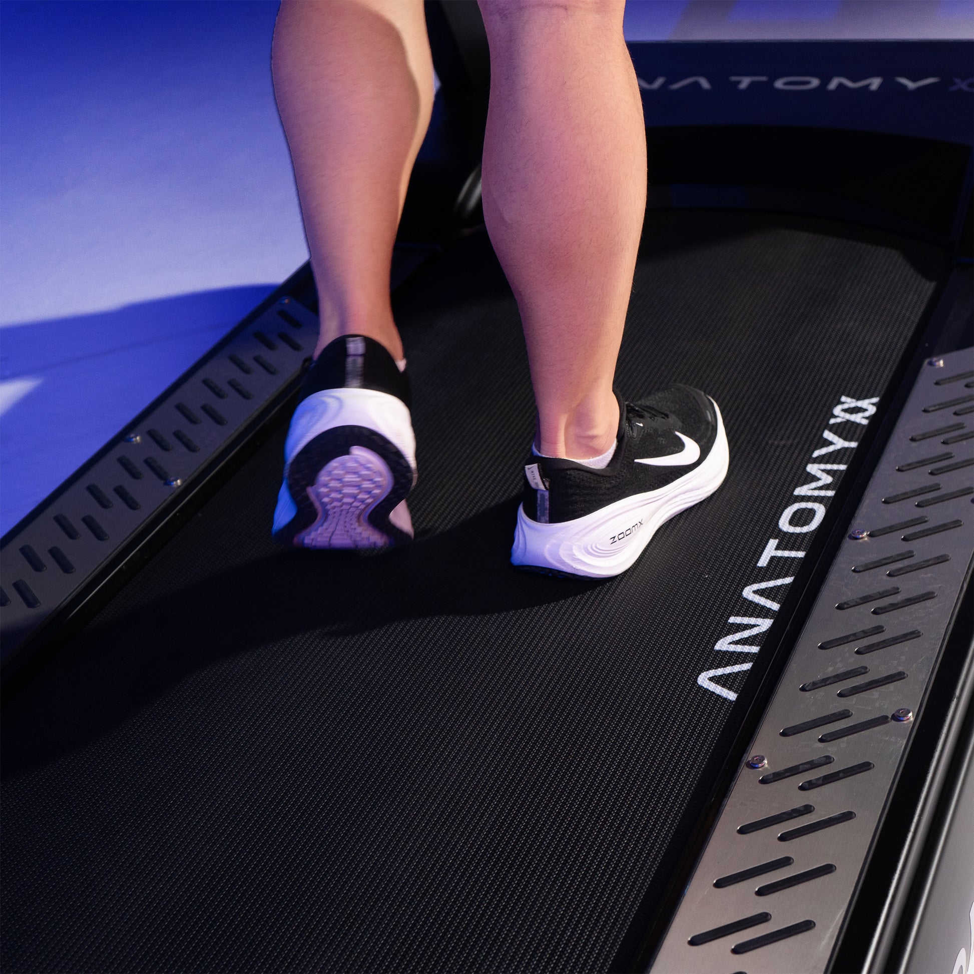 VELTRIX TREADMILL - LED SCREEN MONITOR