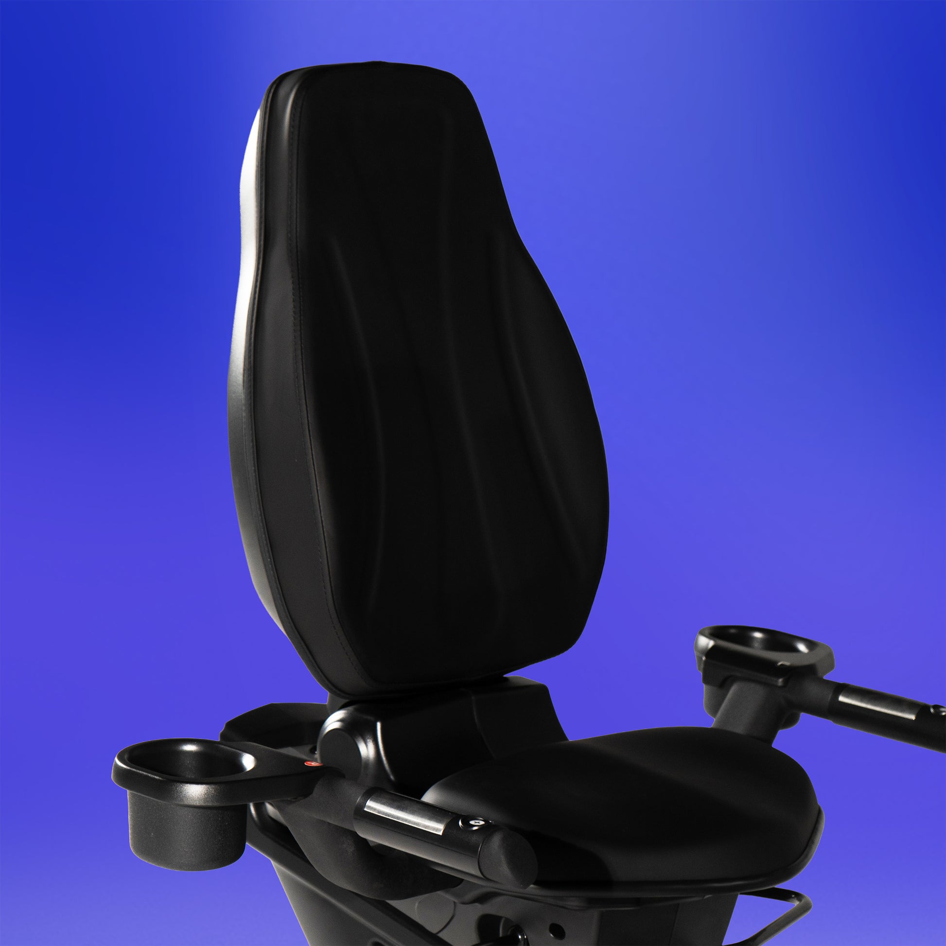 VELTRIX RECUMBENT CYCLE - LED SCREEN MONITOR