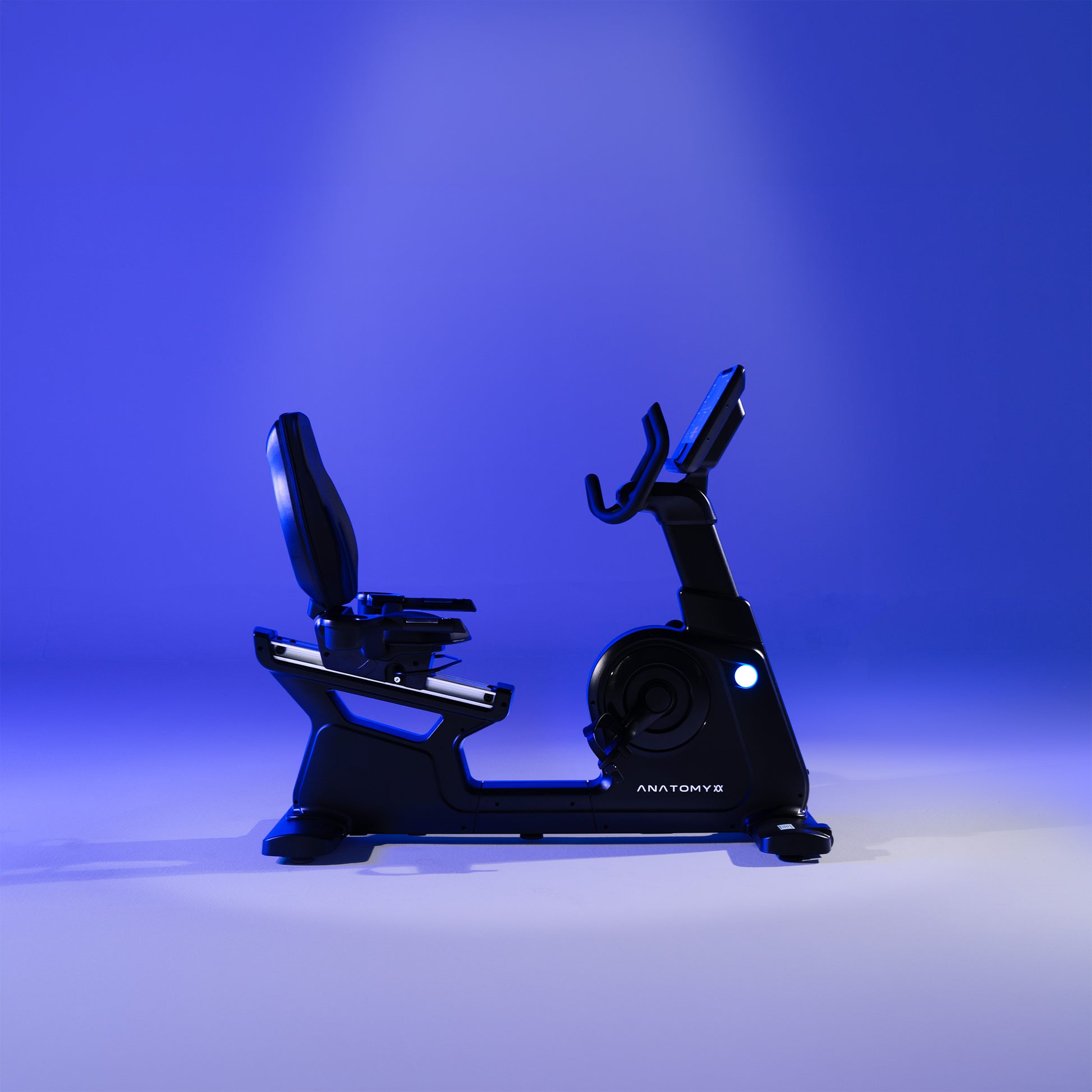 VELTRIX RECUMBENT CYCLE - LED SCREEN MONITOR