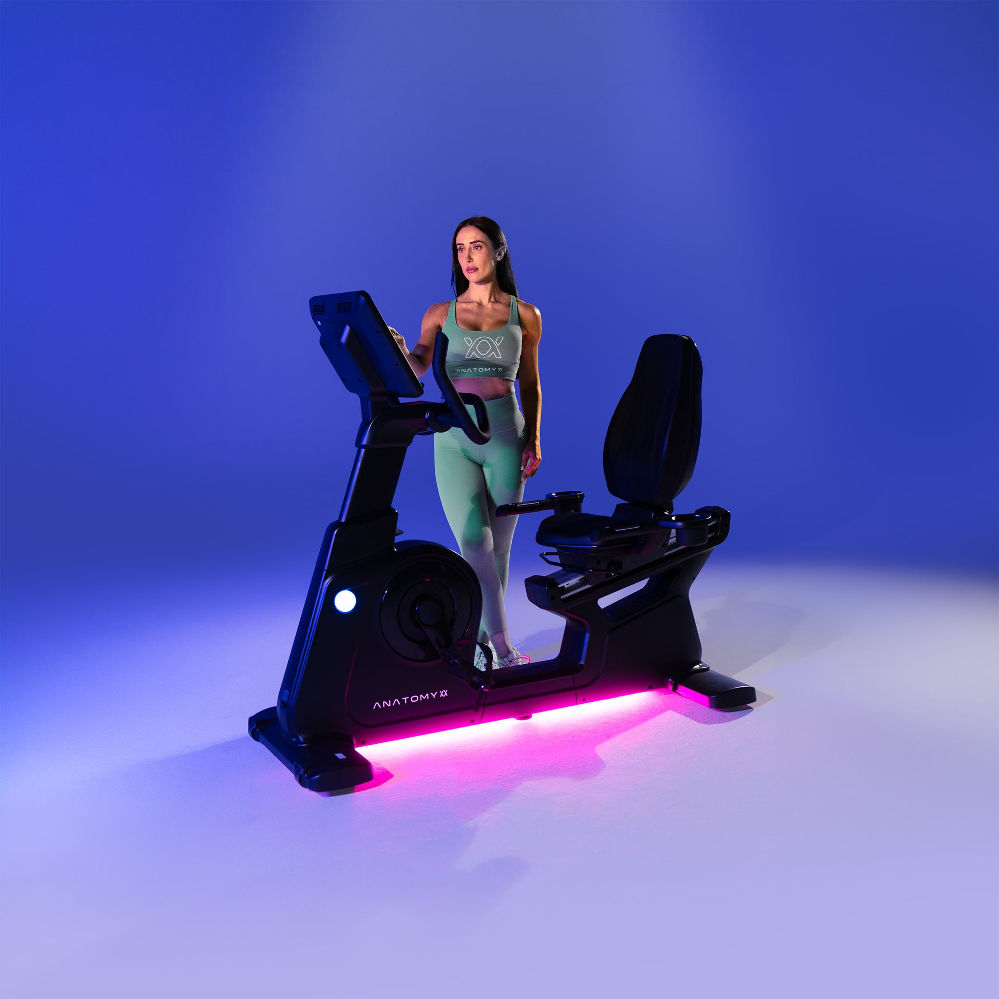 VELTRIX RECUMBENT CYCLE - LED SCREEN MONITOR