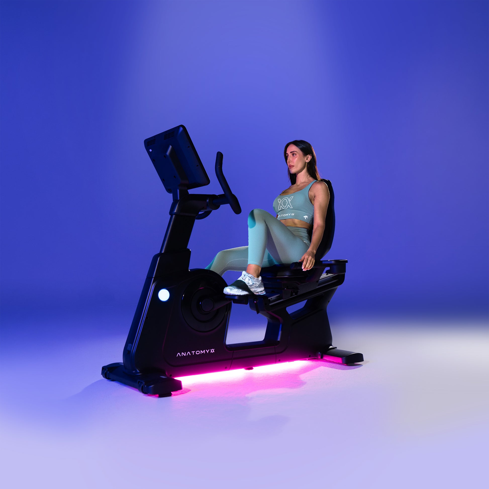 VELTRIX RECUMBENT CYCLE - LED SCREEN MONITOR