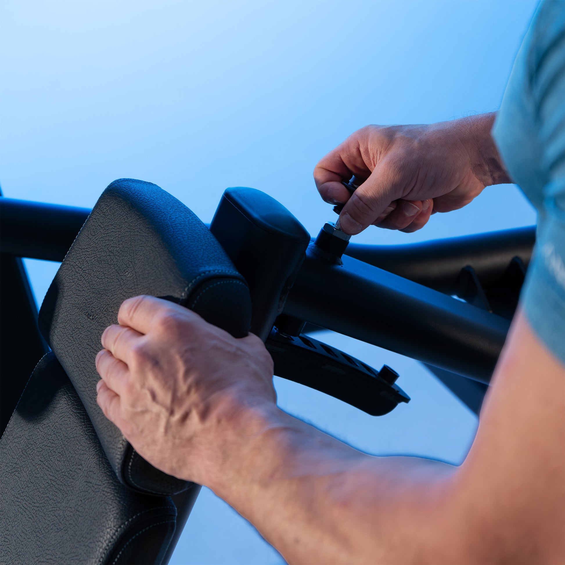 FLEXORA SHOULDER PRESS